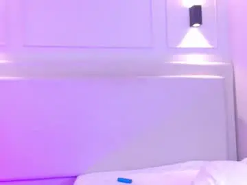 naomiklarc from chaturbate