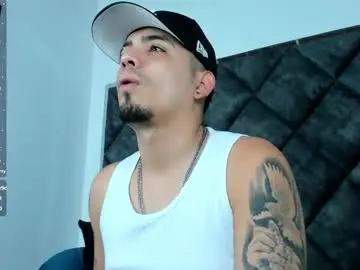 Chaturbate Live Sex Cam of owensttone