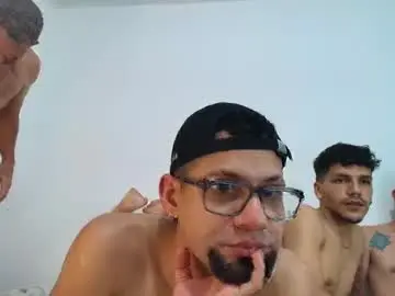 Chaturbate Live Porn of benjamin613999