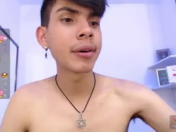 Chaturbate Live Sex Cam of david_925_