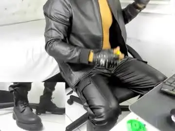 Chaturbate Sex Chat of master_leather777