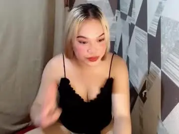 ur_anarosesexdoll from chaturbate