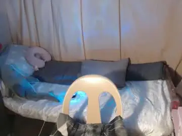 Chaturbate Live Sex Cam of alluring_bobbies