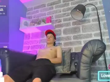 Chaturbate Adult Video Chat of kevinn_blue