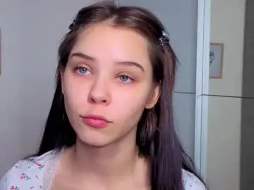 Chaturbate Nude Webcam of slyshypie