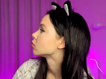 Chaturbate Adult Video Chat of slyshypie