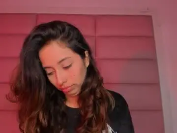 Chaturbate Adult Webcams of littlee_emma_