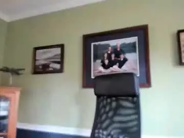 Chaturbate Live Porn of poundinmycock4u