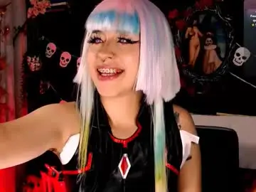 the_kitty_roxy from chaturbate