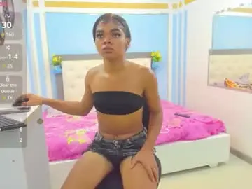 Chaturbate Watch Live Sex Cams of andrea_castt