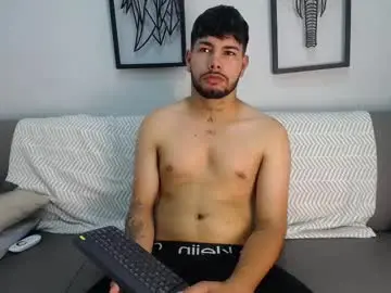 Chaturbate Adult Video Chat of lyam_saenz