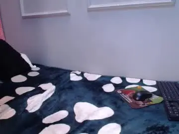 Chaturbate Live Sex Cam of monsterhole91