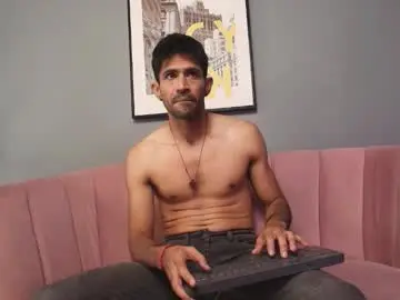 Chaturbate Free Live Porn of tonycosta_