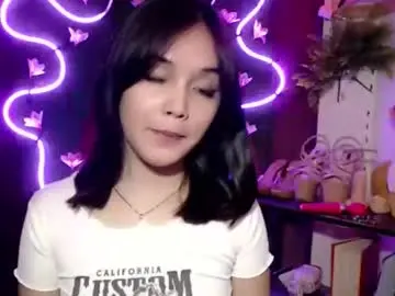 Chaturbate Sex Chat of urpinay_pia