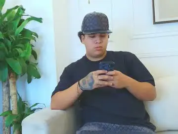 Chaturbate Live Sex of bennett_alejoo