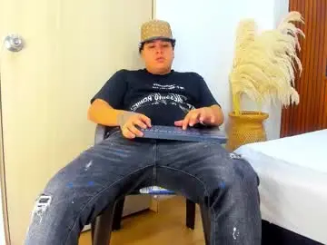 Chaturbate Nude Webcam of bennett_alejoo