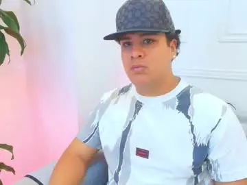 Chaturbate Adult Video Chat of bennett_alejoo