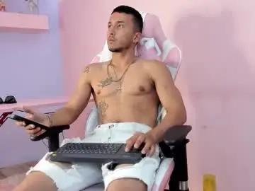 Chaturbate Live Sex of brandoncolee