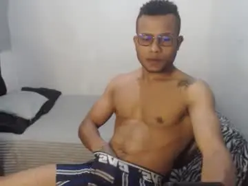 Chaturbate Watch Live Sex Cams of ian_tuner