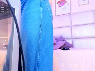 Chaturbate Free Porn Cam of puffy_hearth