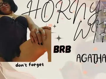 Chaturbate Sex Chat of hornywife_