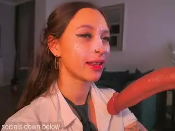 Chaturbate Live Porn of karolinedeep_love