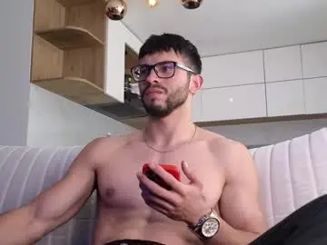 Chaturbate Private Sex Chat of phantom_bigger1