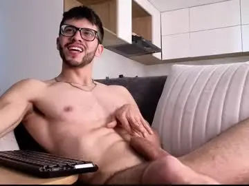 Chaturbate Sex Chat of phantom_bigger1