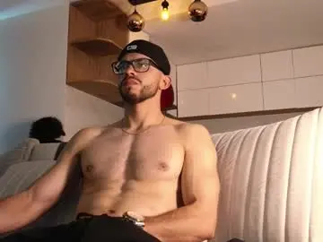 Chaturbate Adult Webcams of phantom_bigger1