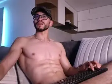 Chaturbate Adult Webcams of phantom_bigger1