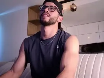 Chaturbate Sex Cam of phantom_bigger1