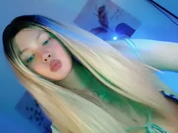 Chaturbate Sex Cam of pretty_little_baby28