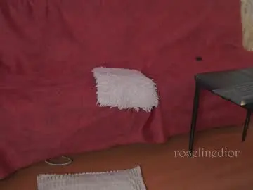 Chaturbate Live Sex Cam of roselinedior