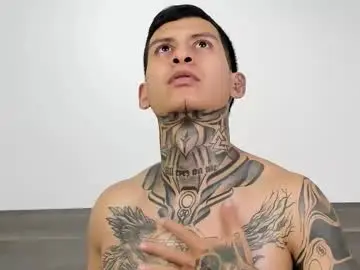 Chaturbate Nude Webcam of andrew_sanders69