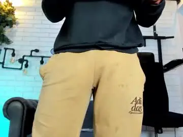 Chaturbate Free Live Porn of italomoore