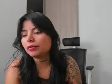 Chaturbate Live Sex Cam of latinevil