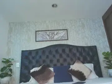 maxxicruz from chaturbate