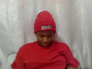 prettyqueenn1 from chaturbate