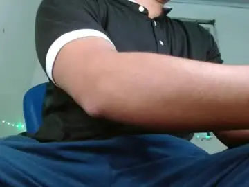 Chaturbate Sex Cam of yourfavorite_bigclit