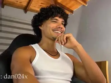 Chaturbate Live Sex of daniel0910s