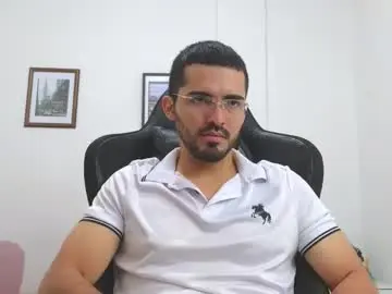 Chaturbate Best live sex cam show of alejandroo_7