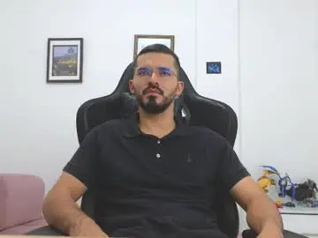 Chaturbate Live Porn of alejandroo_7