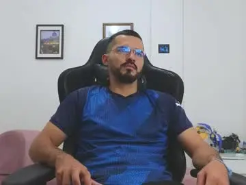 Chaturbate Best live sex cam show of alejandroo_7