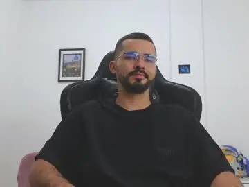 Chaturbate Free Porn Cam of alejandroo_7