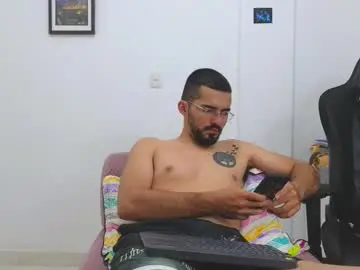 Chaturbate Adult Webcams of alejandroo_7