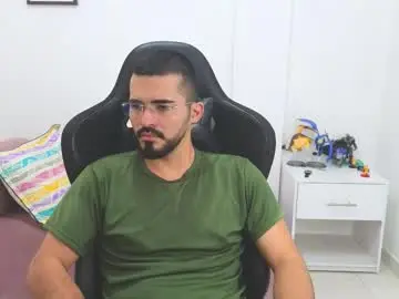 Chaturbate Free Porn Cam of alejandroo_7