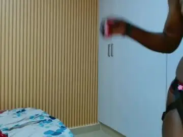 Chaturbate Free Porn Cam of raven_luxe