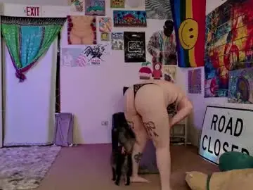 smokihippi from chaturbate