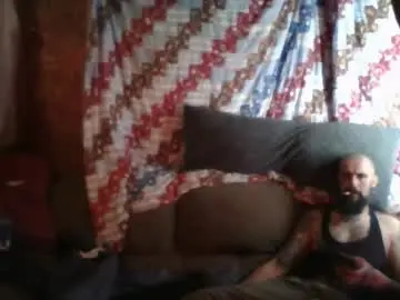 Chaturbate Live Sex Cam of hood_wood_666