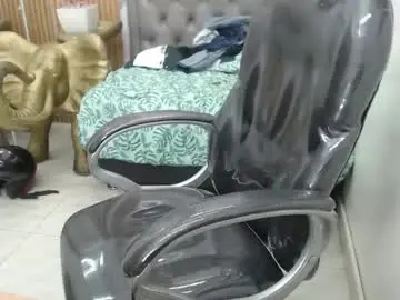 Chaturbate Live Sex Cam of paul_ponce